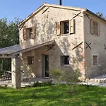 Borgo Farneto Montecarotto