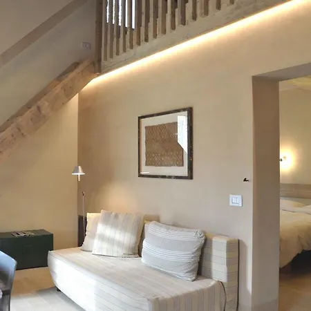 Borgo Farneto アパート